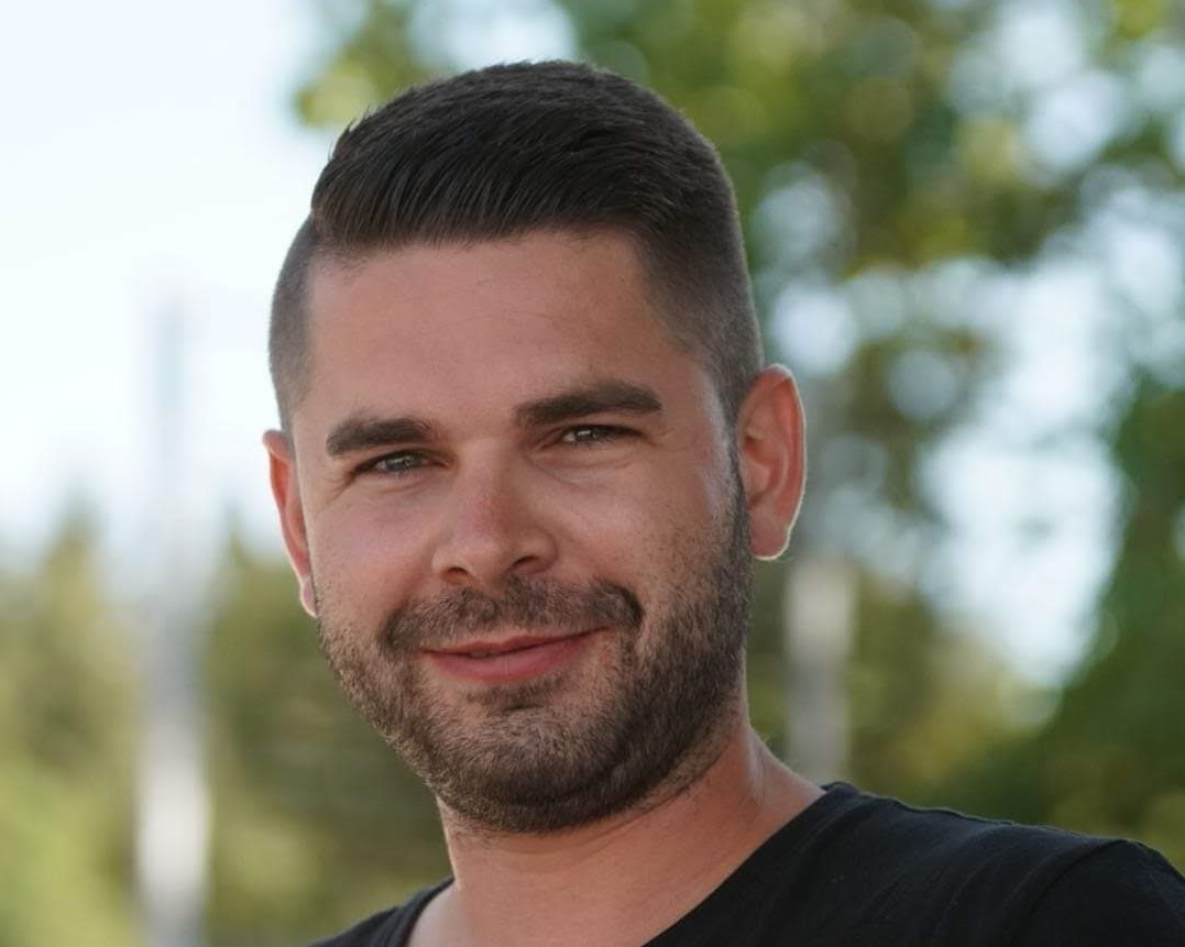 Frank Maurer geschnitten Frank Maurer geschnitten